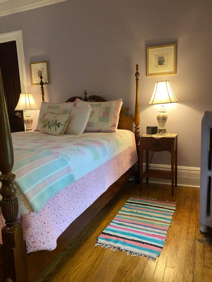 Montrose Inn Belleville Eksteriør bilde